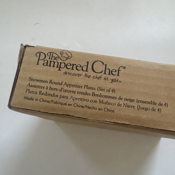 NIB Pampered Chef Set of 4 Glass Snowmen Round Appetizer Plates Christmas‎ - Picture 7 of 10